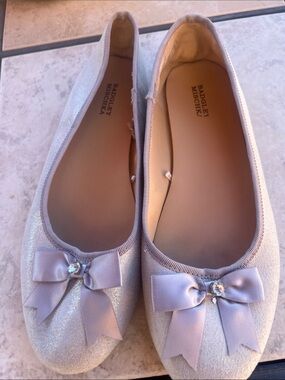 Badgley Mischka Silver Glitter Bow Flats